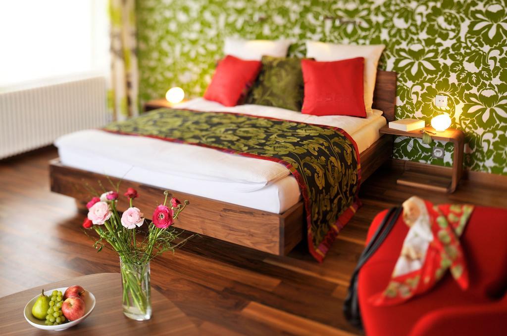Bed and Breakfast La Belle Saison Mollens  Номер фото